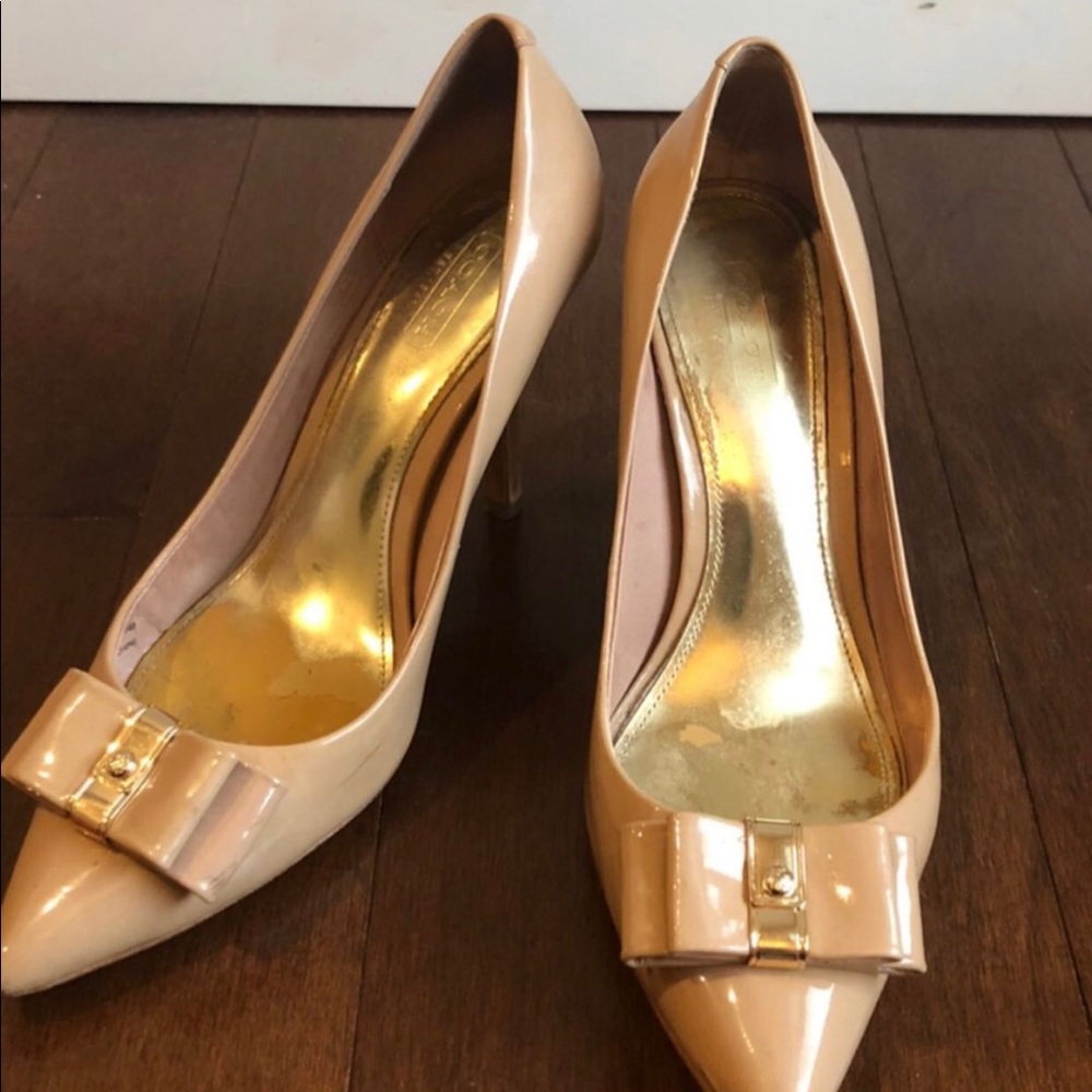 Coach Patent Light Pick Pump